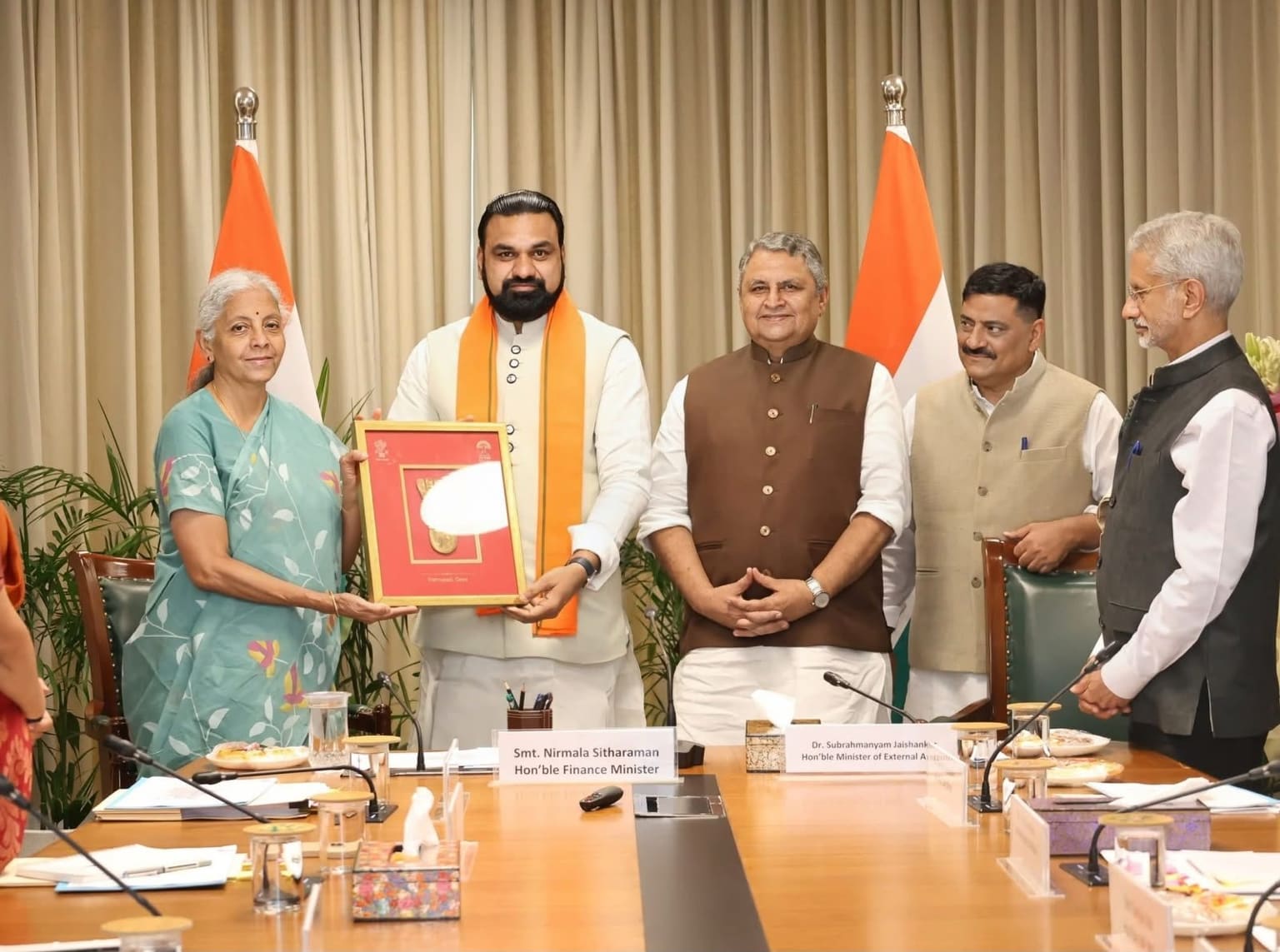 सम्राट चौधरी ने वित्त मंत्री निर्मला सीतारमण से की मुलाकात, बिहार के विकास समेत इन मुद्दों पर हुई चर्चा