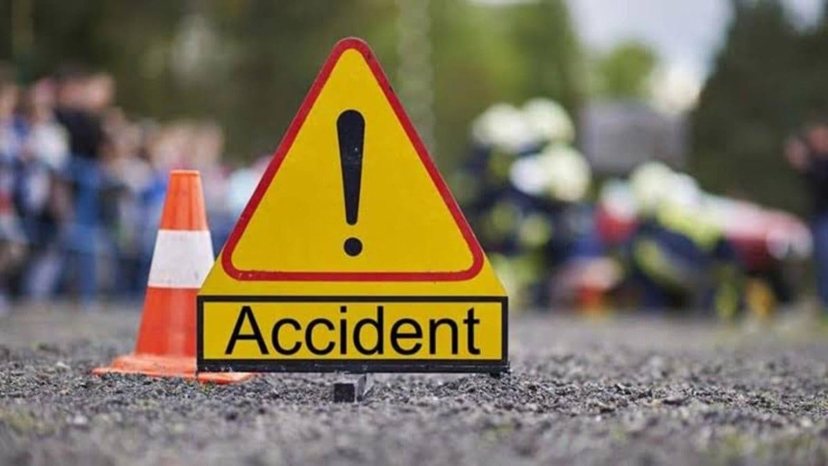 रामगढ़ में तेज रफ्तार का कहर! सिटी बस ने बाइक को मारी टक्कर, दो युवक की मौके पर हुई मौत