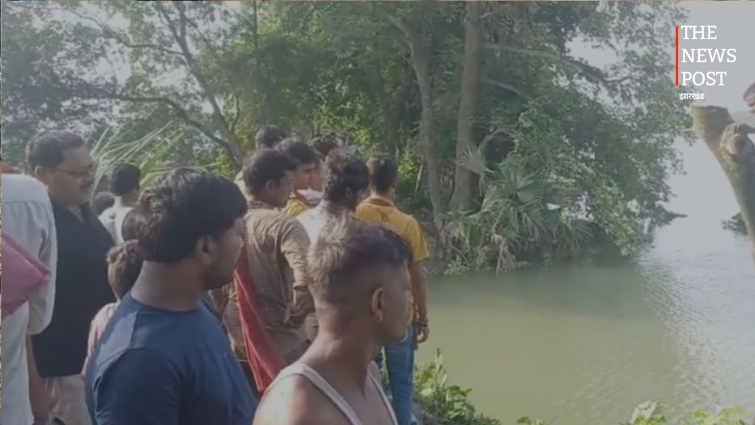 बेगूसराय में गंगा का कहर: बछवाड़ा में जमींदारी बांध टूटा, गांव में घुसा बाढ़ का पानी