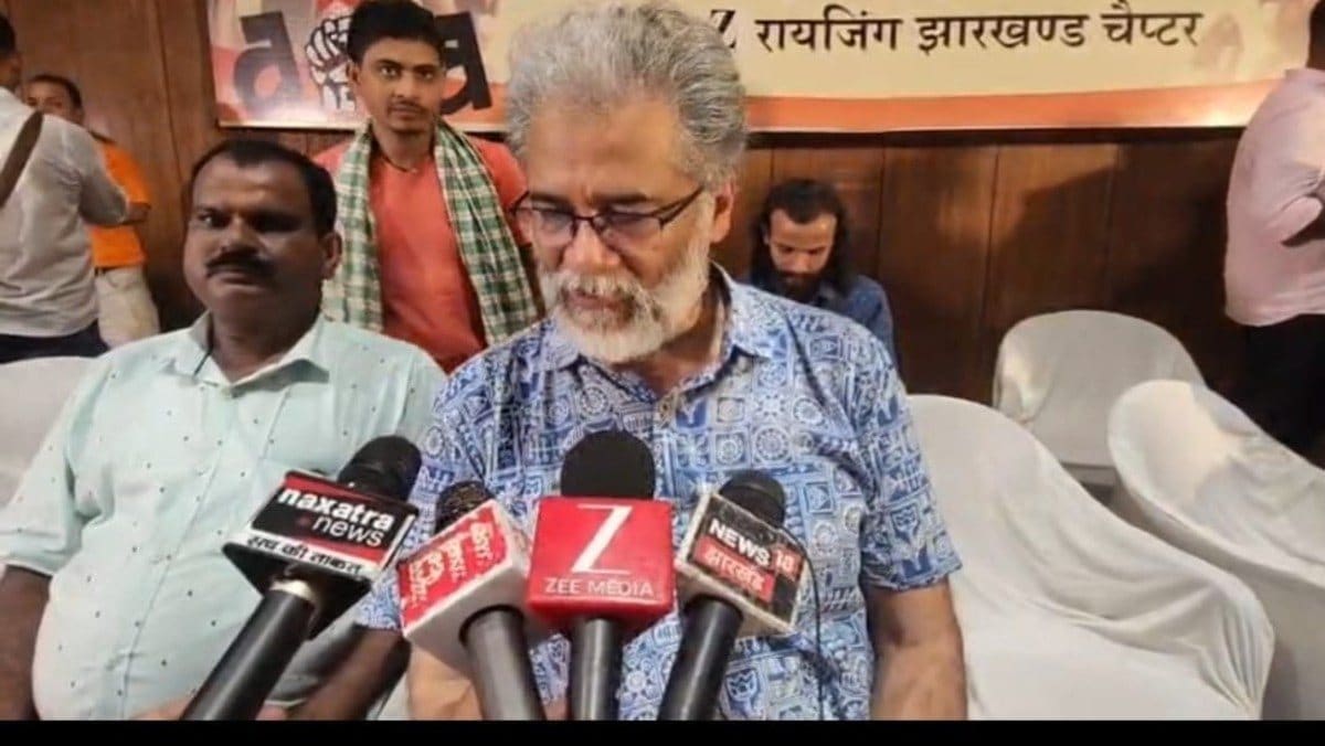छात्रों के महाजुटान से गूंजा धनबाद, ‘न झुकेंगे, न डरेंगे’, दीपांकर भट्टाचार्य भी पहुंचे