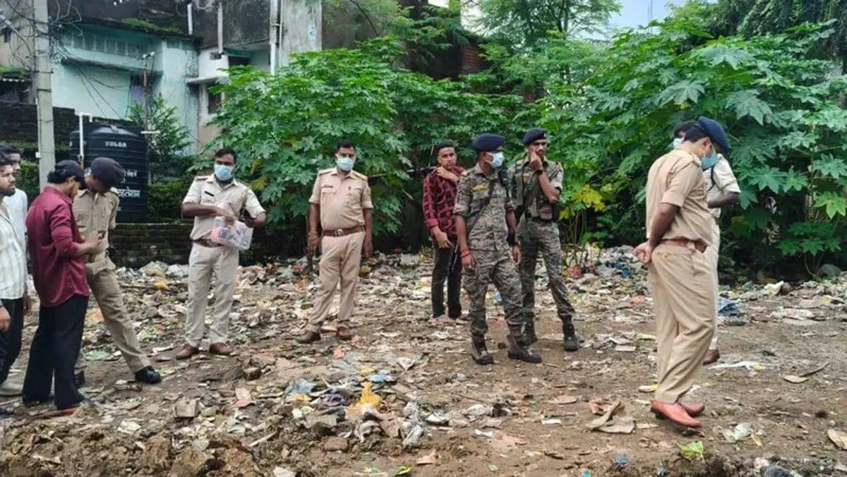 रांची: औघड़ भगवान आश्रम के सामने मिला युवक का शव, शरीर पर खून के निशान, हत्या की आशंका से मचा हड़कंप