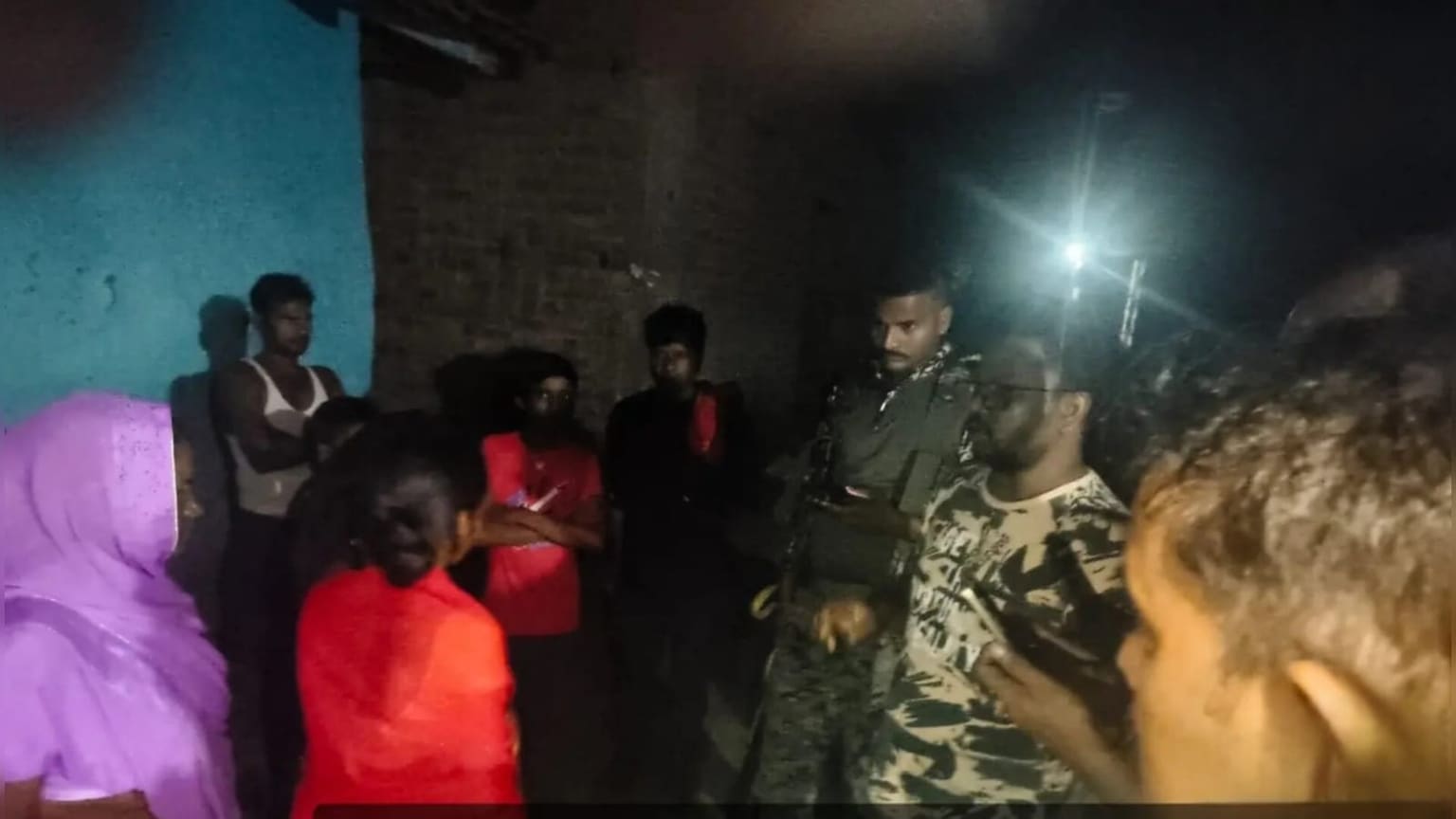 चतरा: दो बच्चों के पिता से नाबालिग की जबरन कराई जा रही थी शादी, बारात आने से पहले हुआ कुछ ऐसा की.....