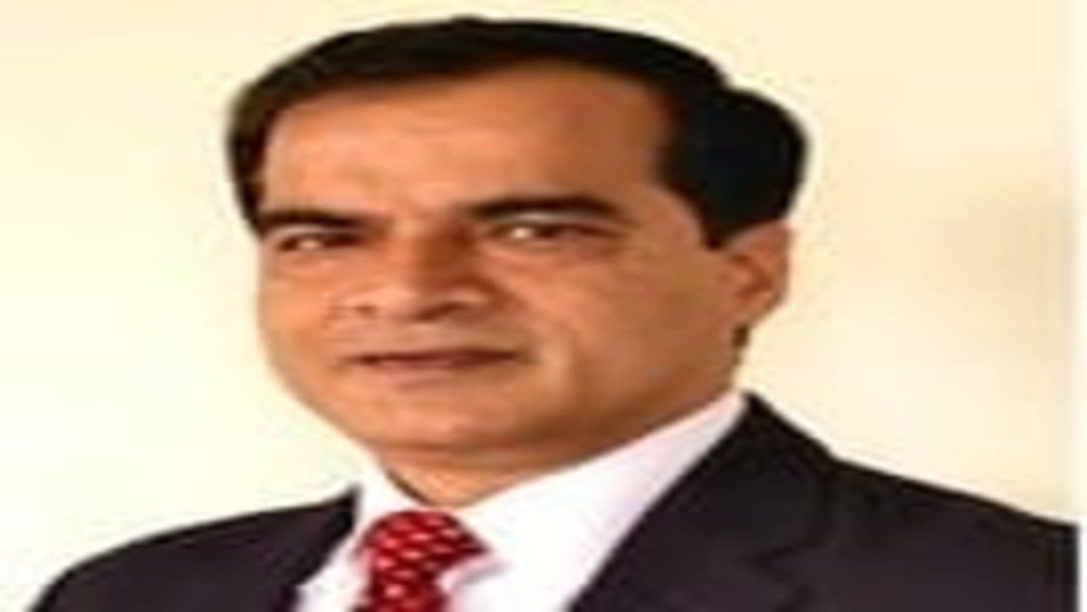 झारखंड में कहां के पूर्ववर्ती छात्र ने माता-पिता की स्मृति में जरूरतमंद बच्चों के लिए दान किए 65.5 लाख, जानिए