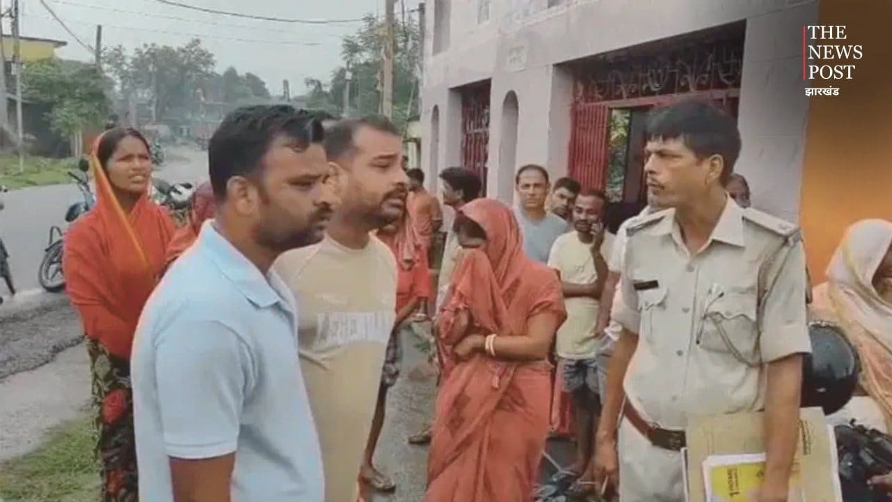 धनबाद: मंदिर के पास मिला 32 वर्षीय युवक का शव, पत्नी ने जताया हत्या का संदेह, पुलिस जांच में जुटी