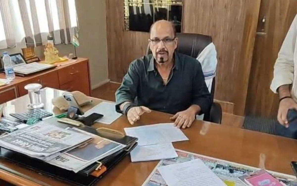 कोडरमा के सिविल सर्जन पुलिस हिरासत में, नाबालिग से यौन शोषण के आरोप में पुलिस ने लिया बड़ा एक्शन