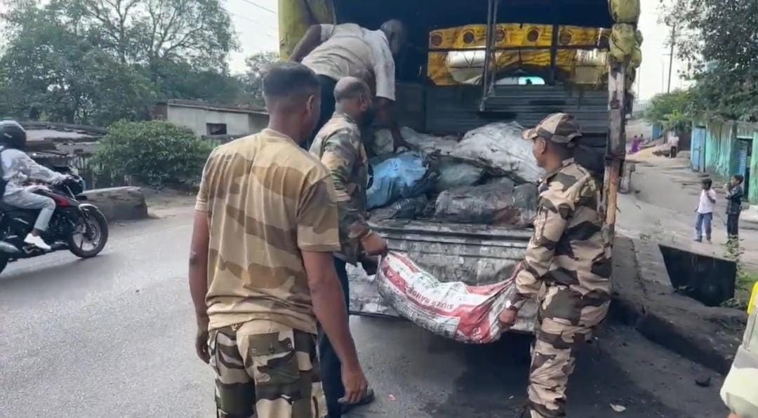 बोकारो में CISF की बड़ी कार्रवाई, 6.34 टन अवैध कोयला बरामद