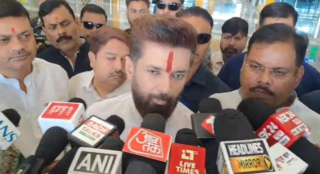 केंद्रीय कैबिनेट की बैठक छोड़ चिराग पहुंचे बिहार, राघोपुर नाव हादसे के पीड़ितों से करेंगे मुलाकात