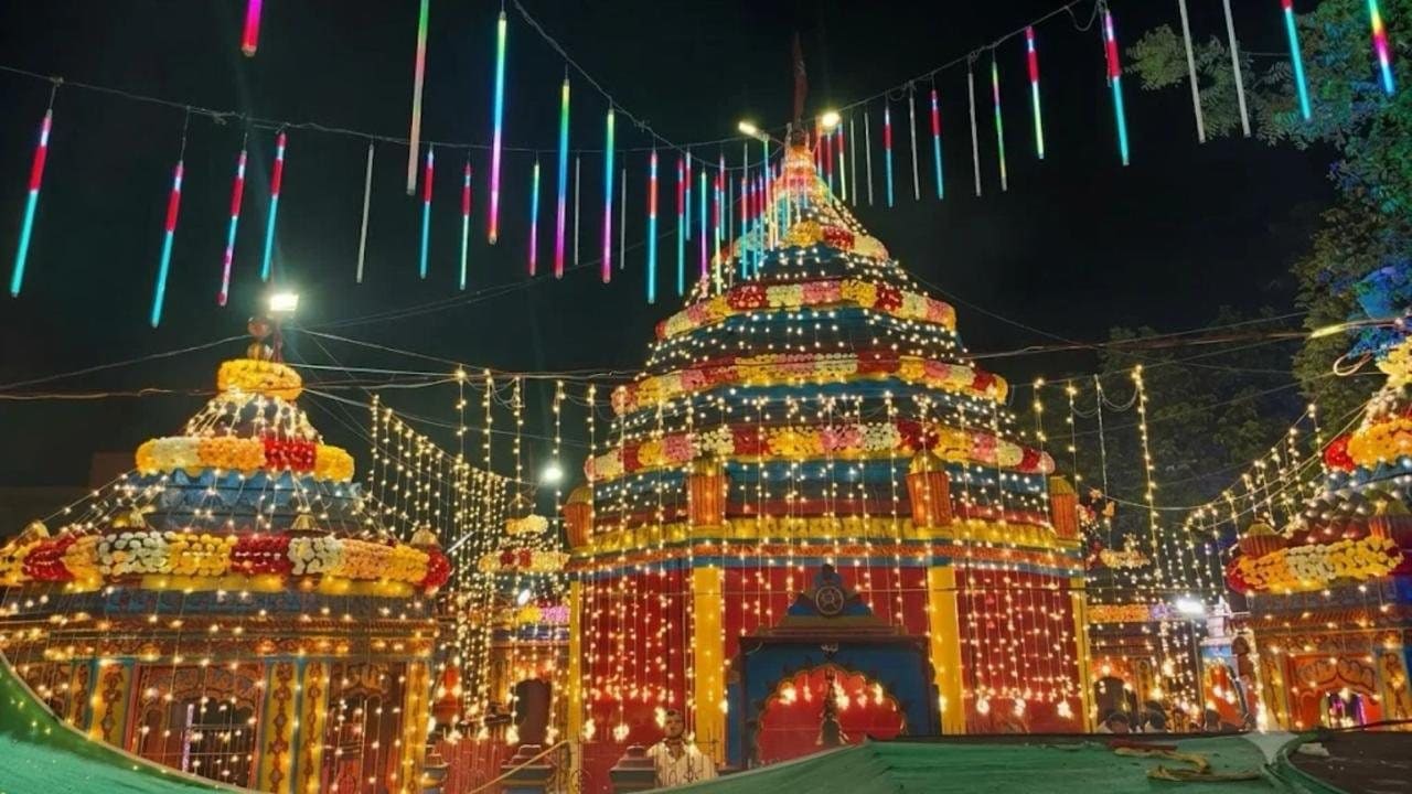 नवरात्र में भक्तिमय हुआ रजरप्पा मंदिर, मां कालरात्रि की पूजा के लिए देशभर से उमड़े श्रद्धालु