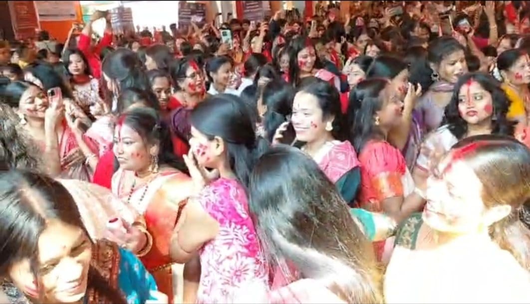 दुर्गोत्सव 2026 : कलश विसर्जन के साथ ही थम गया महाउत्सव ,झारखंड -बिहार पर दिखी बंगाल की गहरी छाप