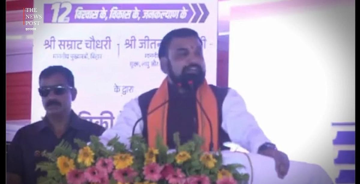 बंद हो जाएंगे बिहार के सभी कोचिंग सेंटर ! खान सर विवाद के बीच सीएम ने ऐसा क्यों कहा सुनिये