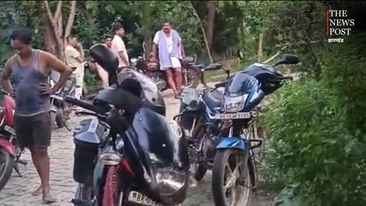 गर्दा छोड़ाये देबो... बेगूसराय में भू-माफियाओं की दबंगई, पीड़ित परिवार को जान से मारने की धमकी, देखिए VIDEO 