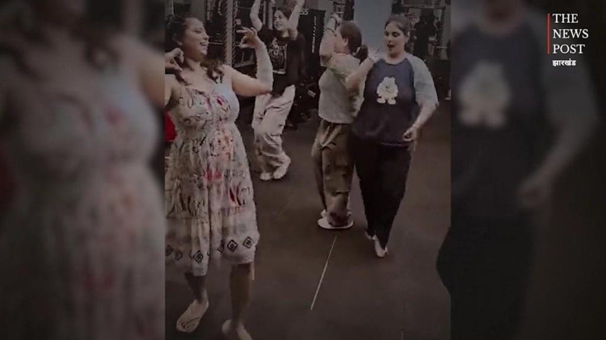 दिन में थाने में ड्यूटी और रात में ऑनलाइन स्ट्रीमिंग, महिला दरोगा करती थी जिस्म की नुमाइश, एसपी साहब ने देखा वीडियो तो.....