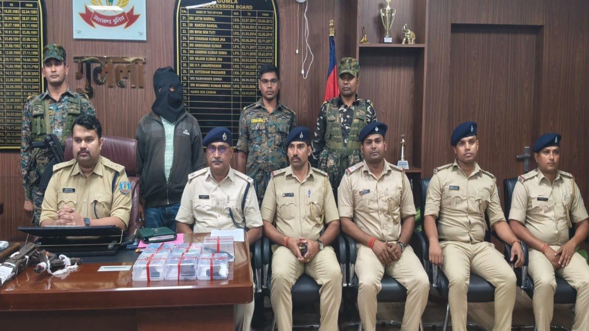 BREAKING: गुमला में AK-56 मामले में बड़ा खुलासा, एक गिरफ्तार, बड़े कांड को अंजाम देने की थी योजना