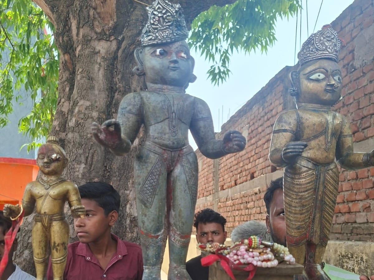 दो महीने बाद लौटे भगवान राम-जानकी, गाँव में लौटी खुशियां