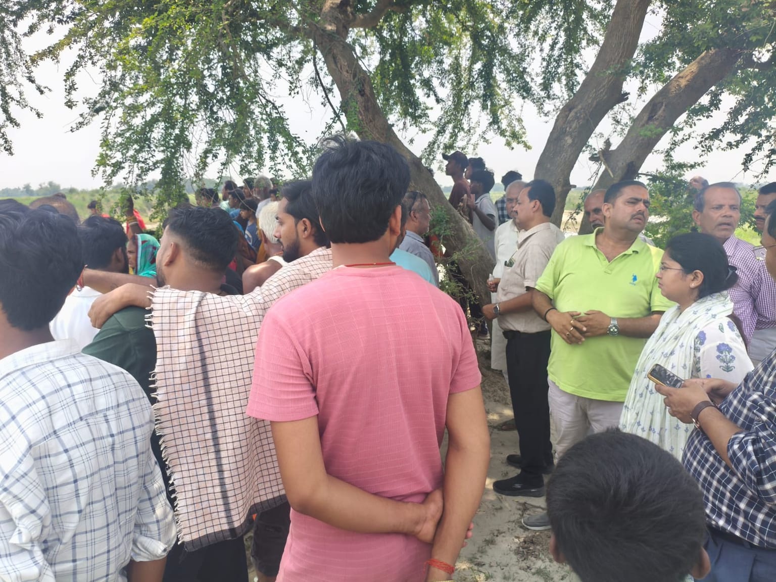 BREAKING: मधुबनी में जेसीबी से बने गड्ढे में नहाने गए 8 बच्चे डूबे, 5 की मौत