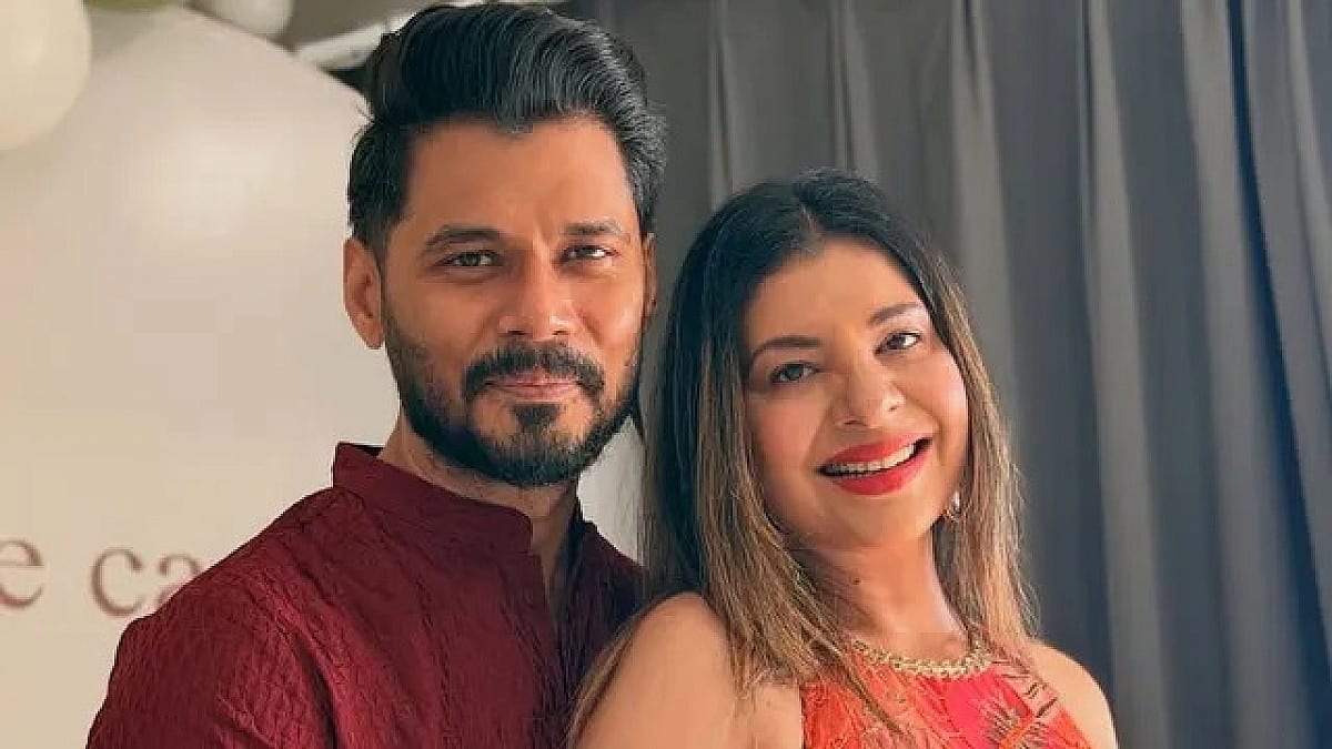 10 साल के इंतजार के बाद संभावना सेठ के घर गूंजी किलकारी, जुड़वा बच्चों की बनीं मां