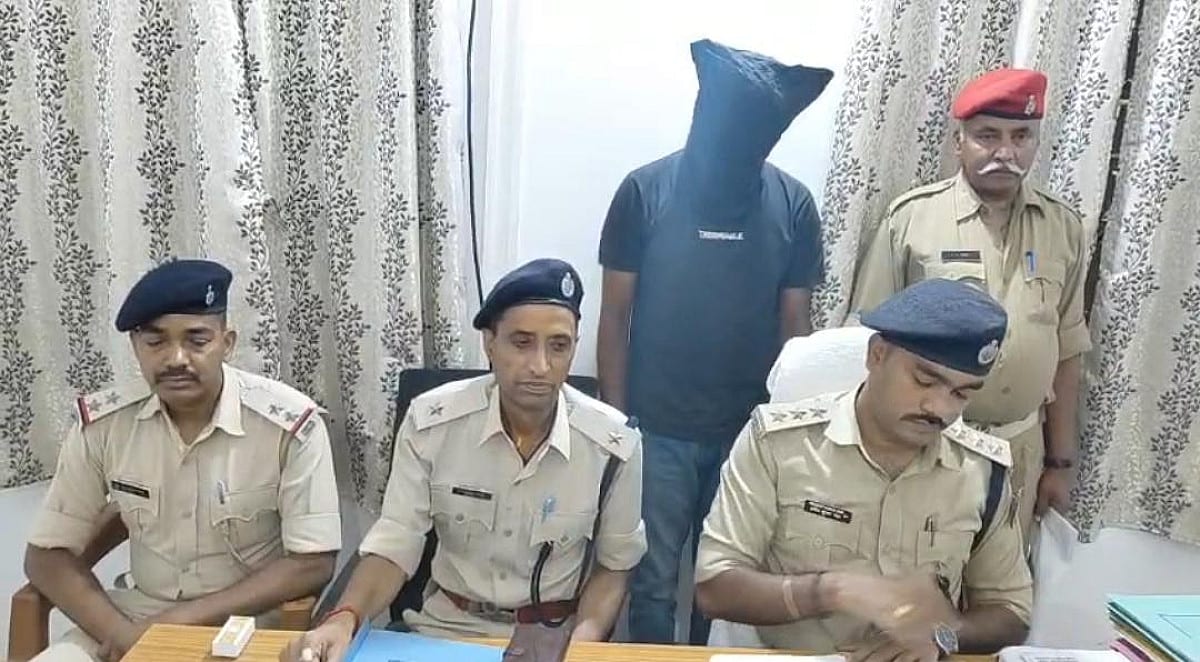 साइबर ठगी के लिए बैंक खाते सप्लाई करने वाला आरोपी गिरफ्तार, धनबाद पुलिस की बड़ी कार्रवाई