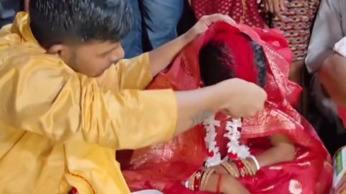 सोशल मीडिया पर हुई दोस्ती, प्यार परवान चढ़ा और फिर हुआ कुछ ऐसा की उड़ गए सबके होश...