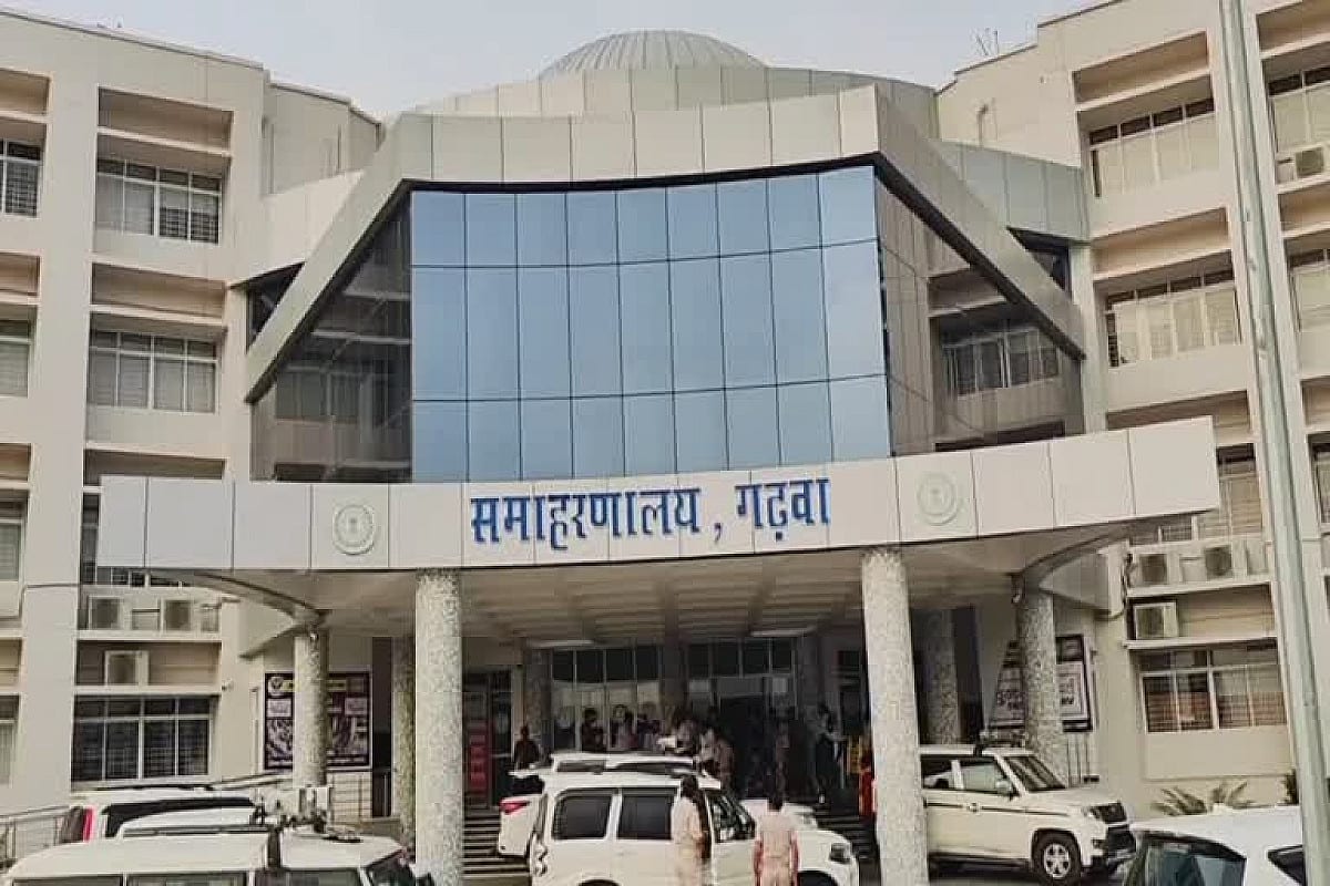 गढ़वा आपूर्ति विभाग में सनसनी, नाजीर पर शादी का झूठा वादा कर संबंध बनाने का आरोप