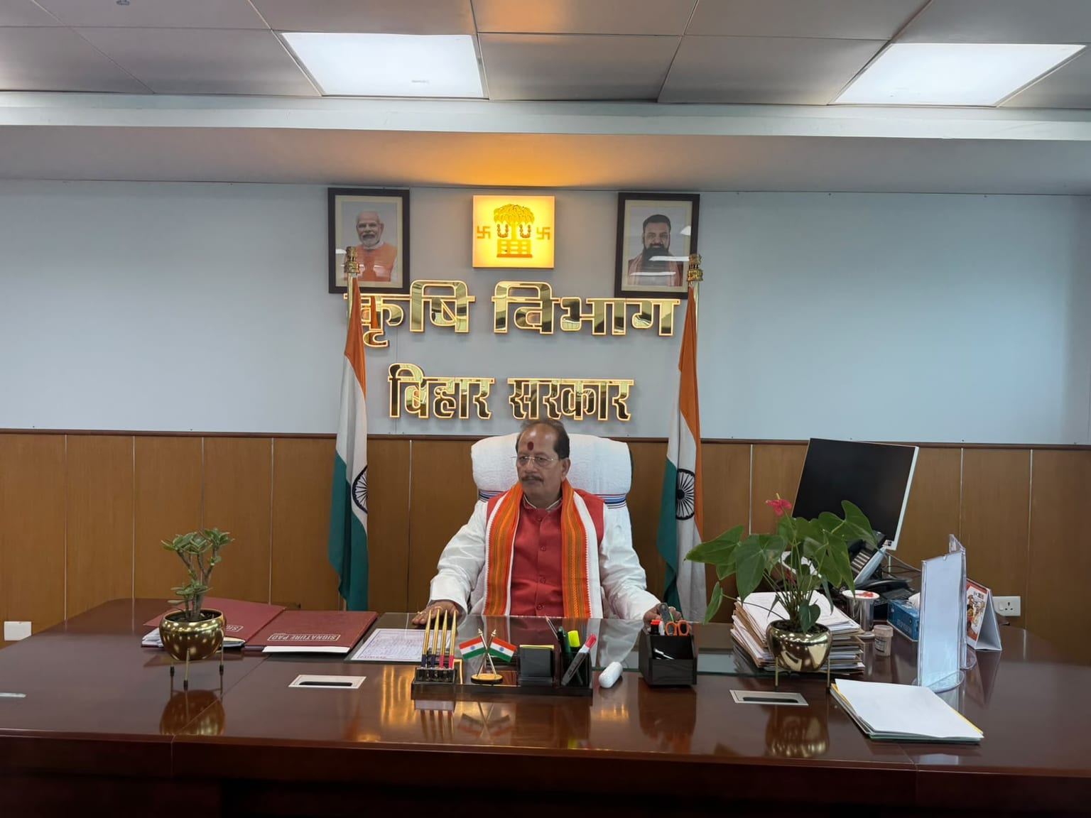बिहार के किसानों को 24 करोड़ की बड़ी सौगात! 305 आधुनिक गोदाम और 400 पक्के थ्रेसिंग फ्लोर से बदलेगी खेती की तस्वीर