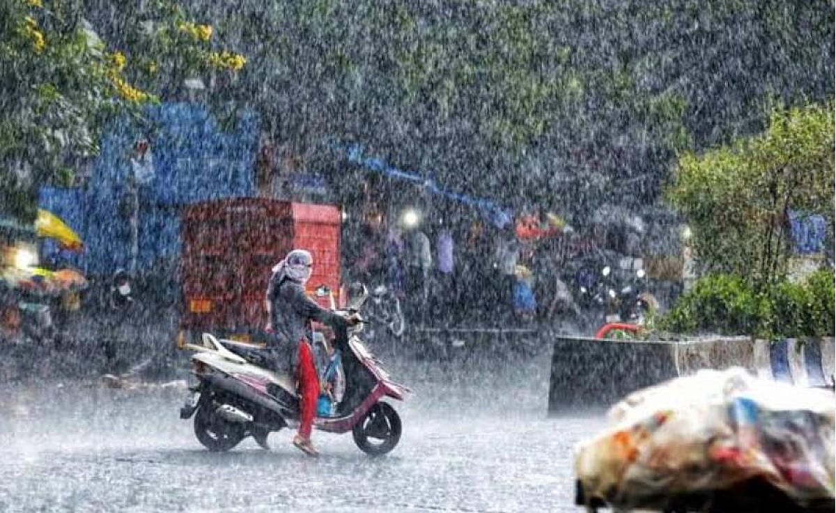 Weather Alert:झारखंड में आज बदलेगा मौसम का मिजाज, 16 जिलों में बारिश और आंधी का अलर्ट