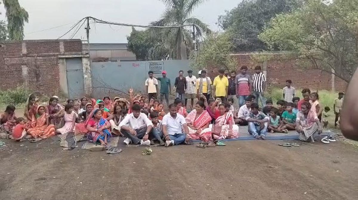 चांडिल में फर्निश ब्लास्ट में घायल मजदूरों को न्याय की मांग, आज मुआवजे और सुरक्षा को लेकर गेट जाम