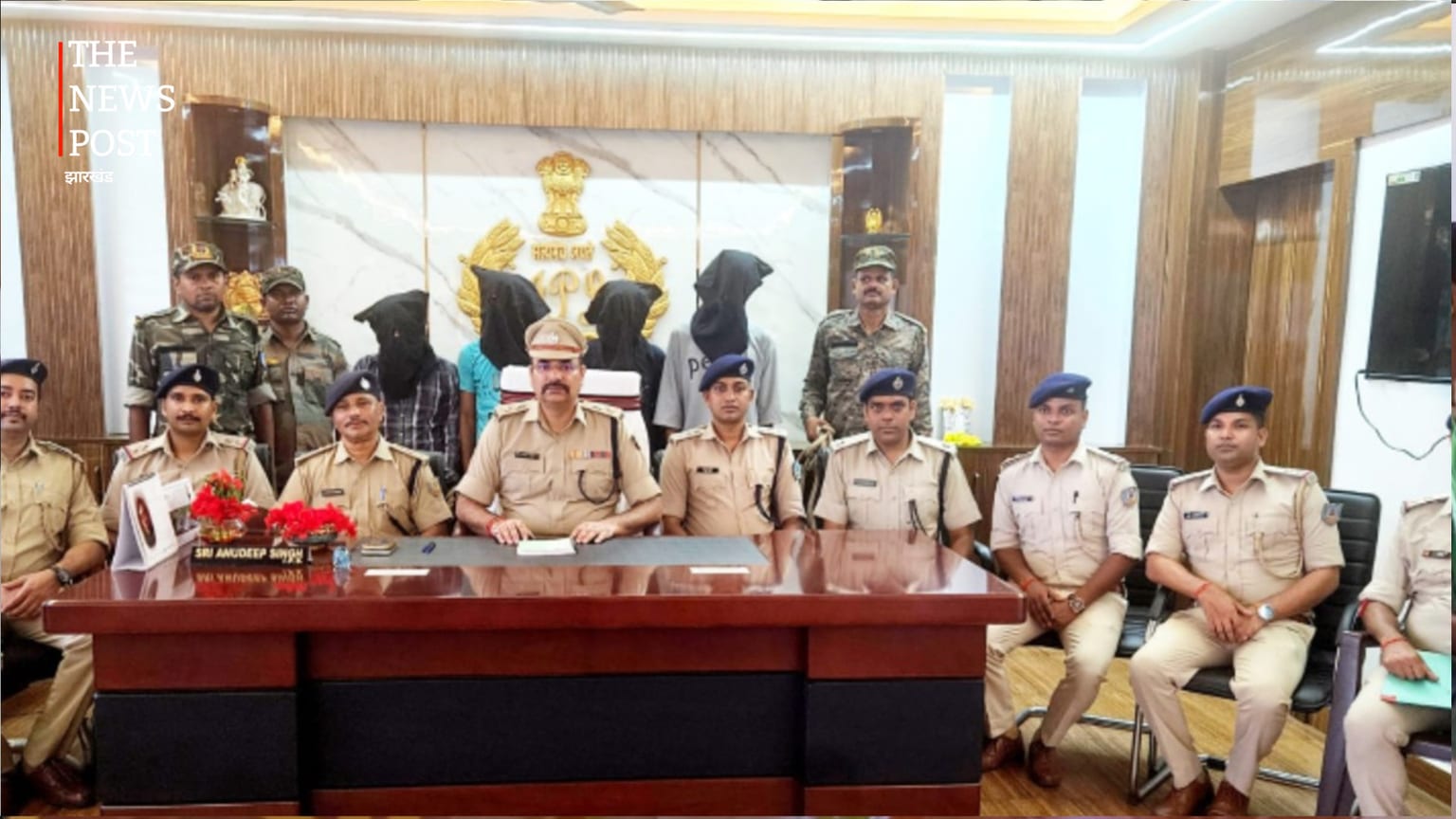 पाकुड़ पुलिस की बड़ी सफलता, एक सप्ताह में दो बड़ी चोरी का खुलासा; मालदा के चार शातिर चोर गिरफ्तार