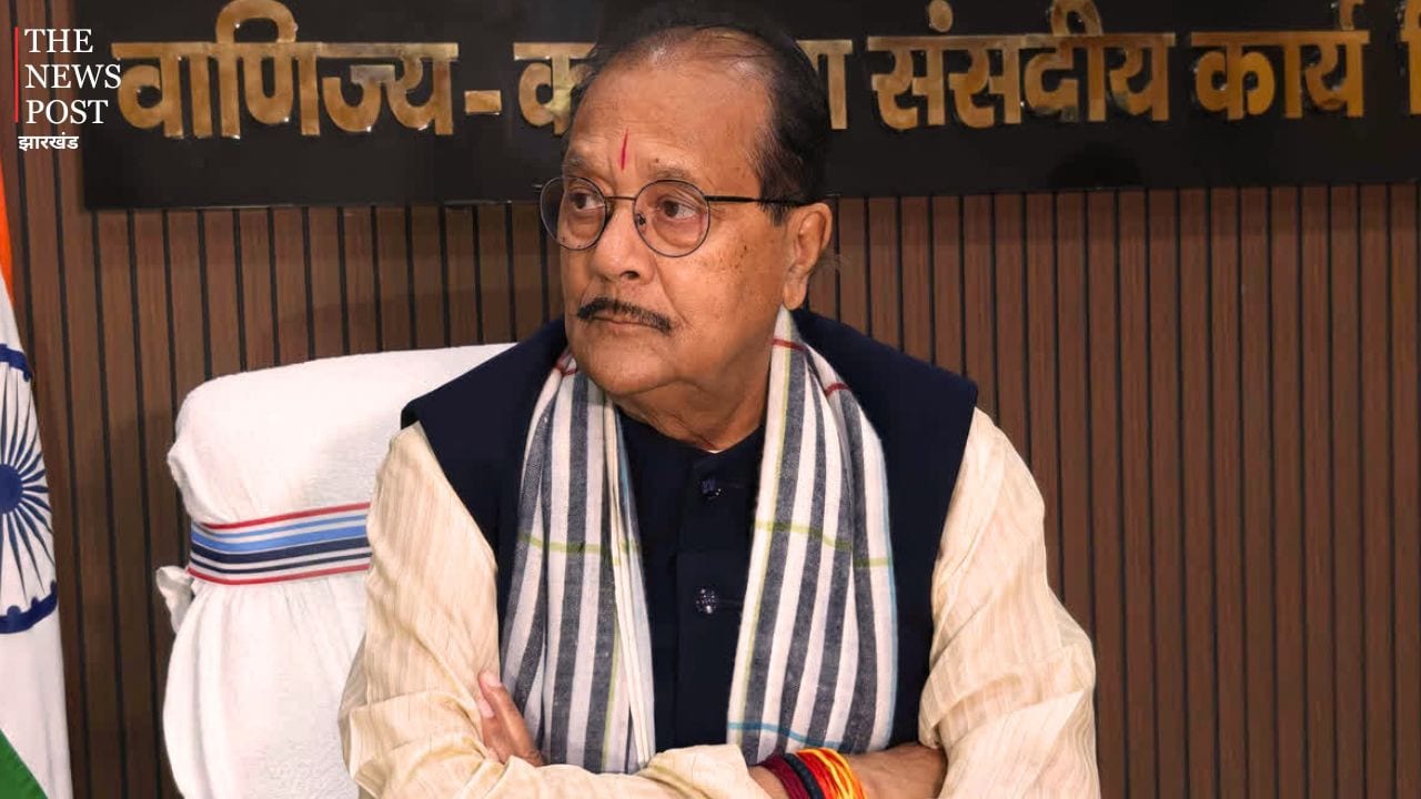 वित्त मंत्री ने लौटा दी Y श्रेणी की सुरक्षा, आवास से भी हटाए गए गार्ड, दूर से निगरानी करते रहे सुरक्षाकर्मी