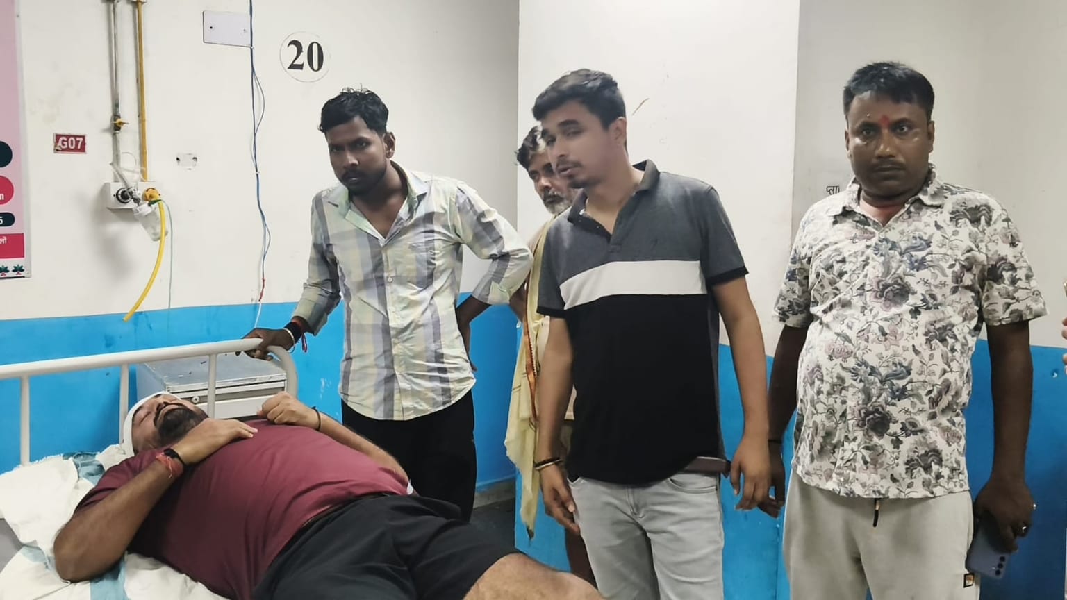 सहरसा में करणी सेना के जिलाध्यक्ष पर जानलेवा हमला, लूटपाट के दौरान पिस्तौल की बट से फोड़ा सिर