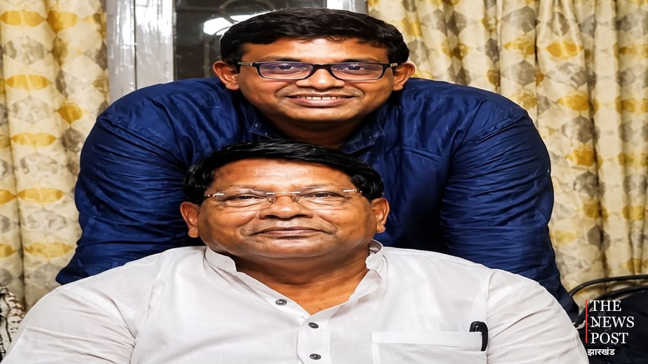 शराब घोटाले की जांच तेज: ईडी के सामने पेश हुए पूर्व मंत्री रामेश्वर उरांव के बेटे रोहित, शुरू हुई पूछताछ