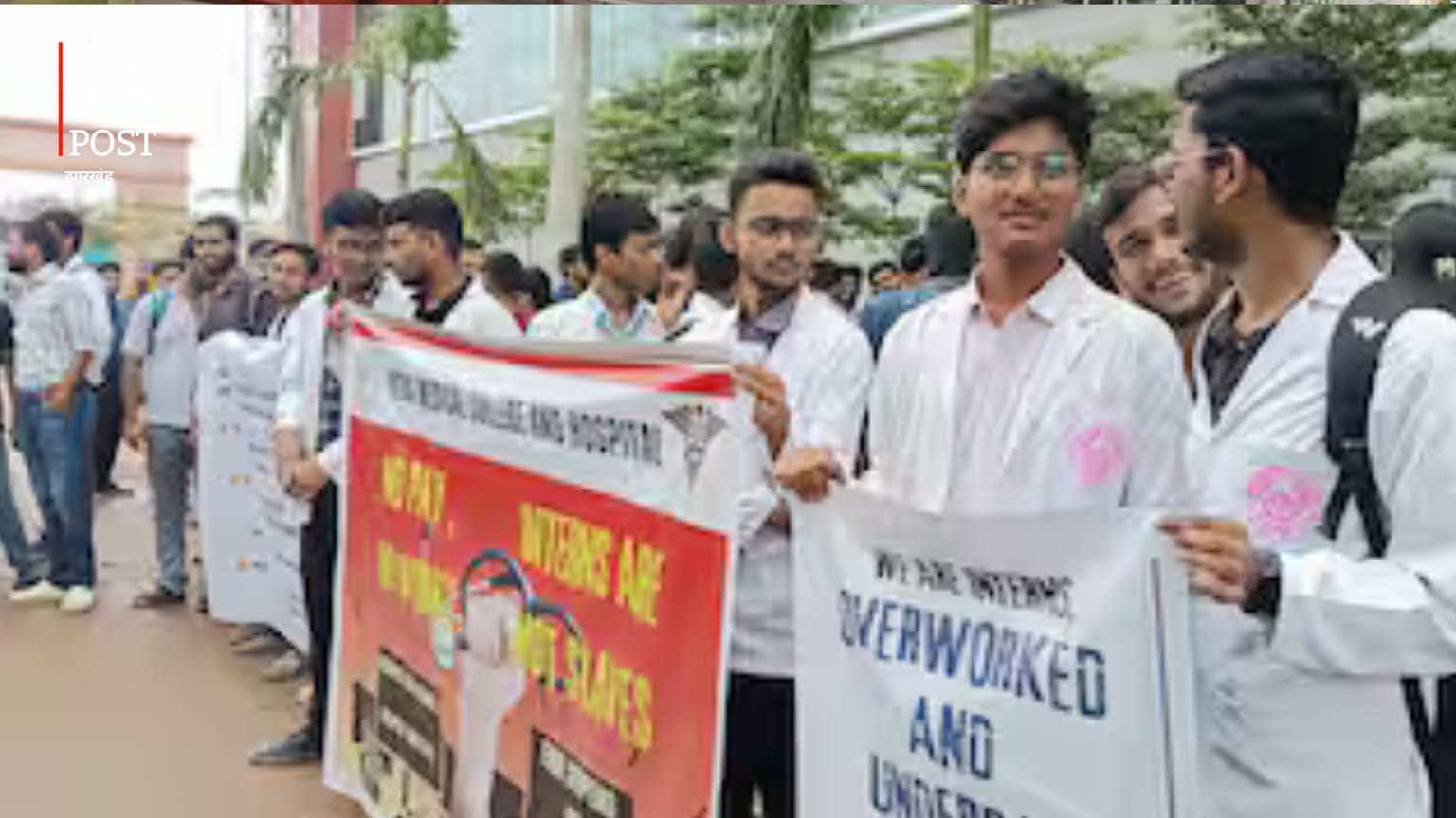 राजधानी में PMCH के जूनियर डॉक्टर अनिश्चितकालीन हड़ताल पर, OPD और सामान्य सेवाएं प्रभावित