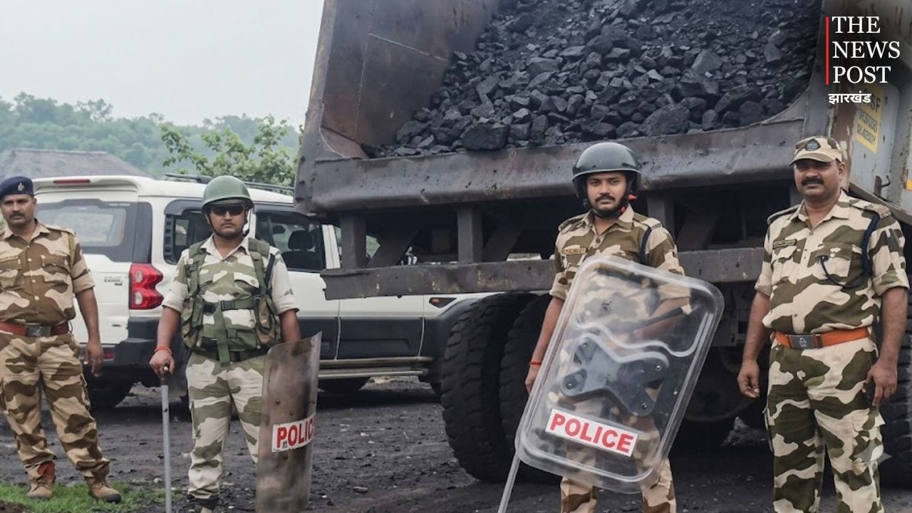 हजारीबाग में अवैध कोयला कारोबार पर CISF का बड़ा एक्शन, चार ट्रक समेत कोयला जब्त
