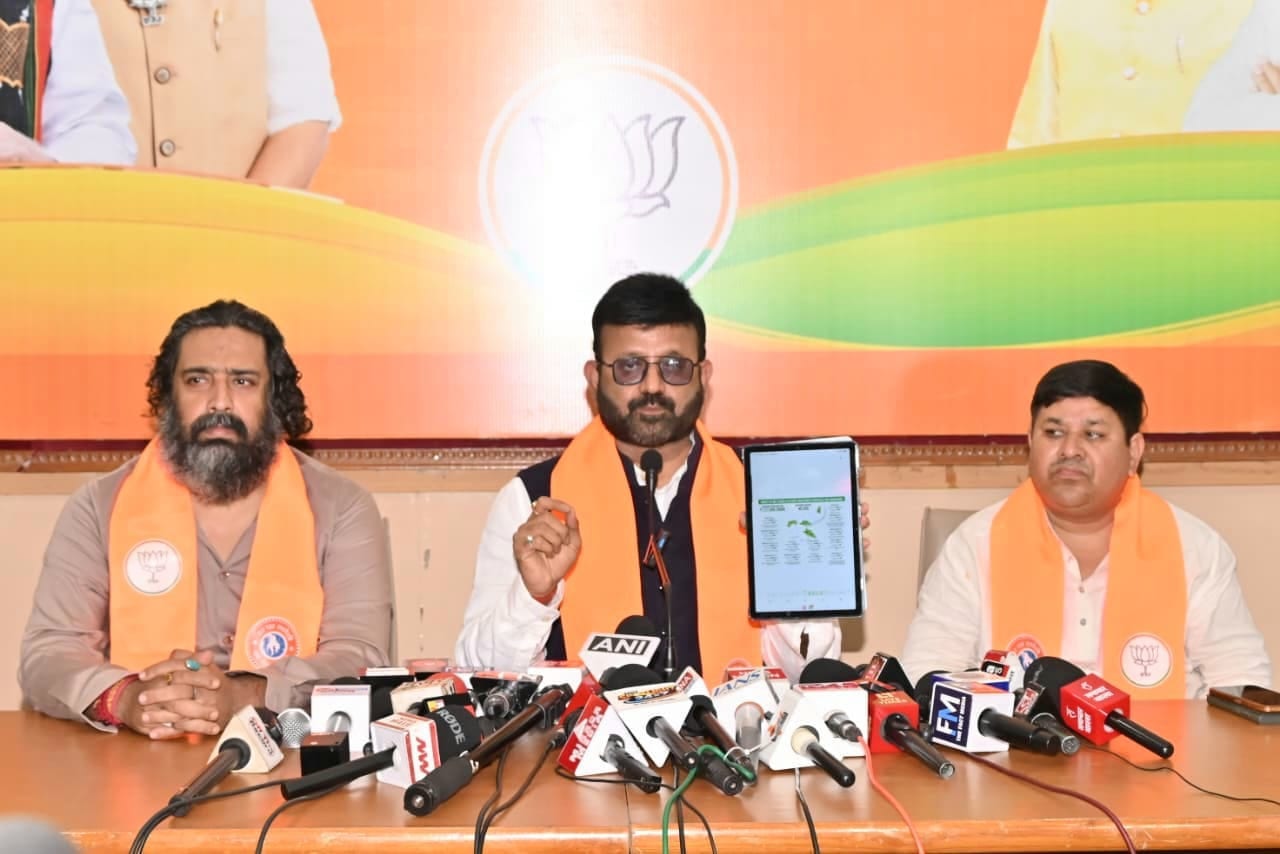 पुराने निवेश को नया बताकर भ्रम फैला रही झारखंड सरकार, बीजेपी ने हेमंत सरकार पर बोला बड़ा हमला