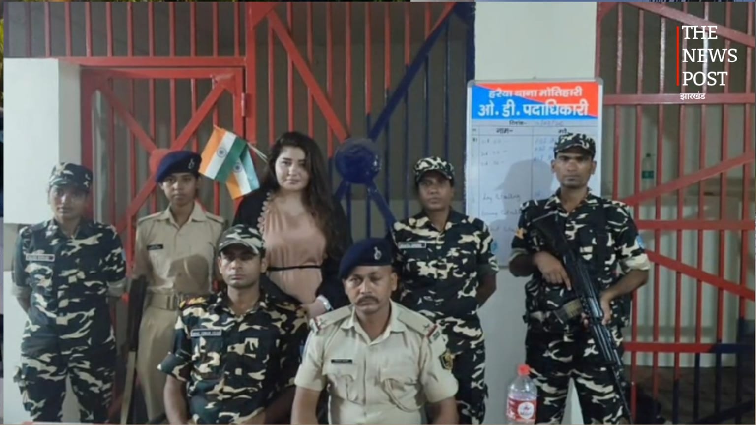 भारत-नेपाल सीमा पर उज्बेकिस्तान की महिला गिरफ्तार, फर्जी आधार कार्ड से भारत मेंआ रह रही थी