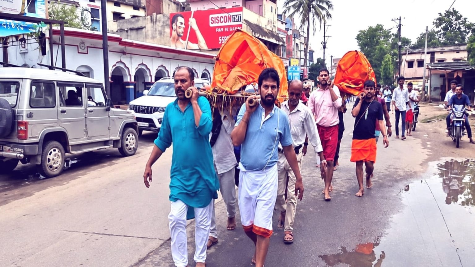 सात जन्मों का वादा हुआ पूरा, पत्नी की मौत के घंटे बाद पति ने भी त्याग दिए प्राण, परिवार में शोक