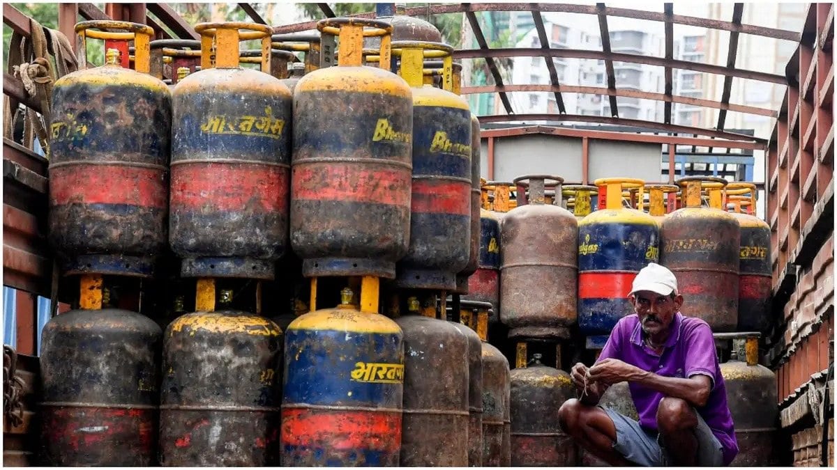 1 अगस्त से सस्ता हुआ कमर्शियल LPG सिलेंडर, घरेलू गैस की कीमतें बरकरार