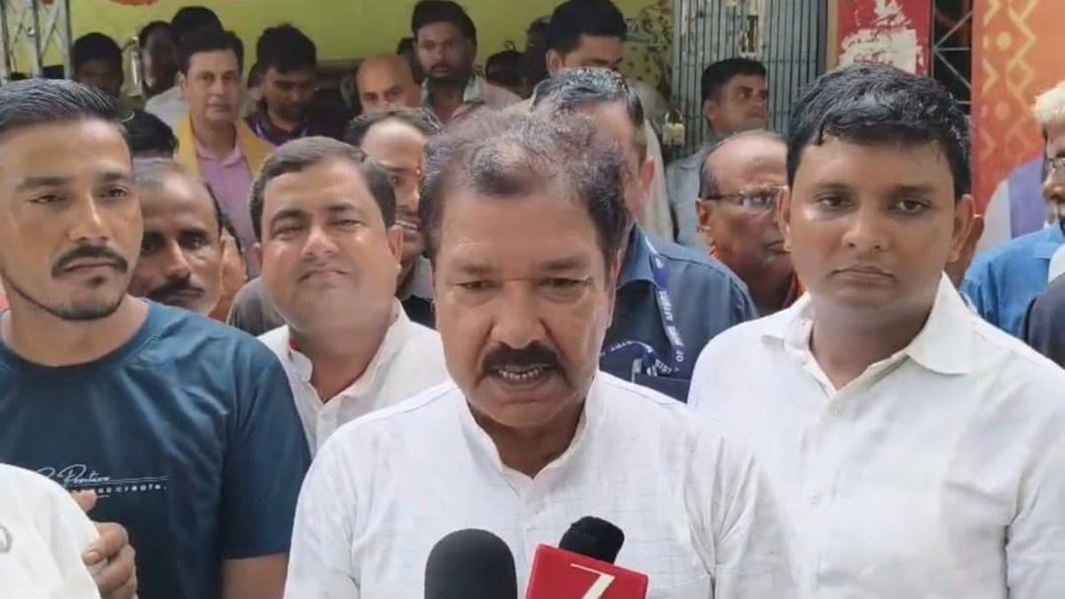 विदेशी ताकतें फैला रहीं सूखे नशे का जाल, फारबिसगंज से मंत्री दिलीप जायसवाल का बड़ा बयान
