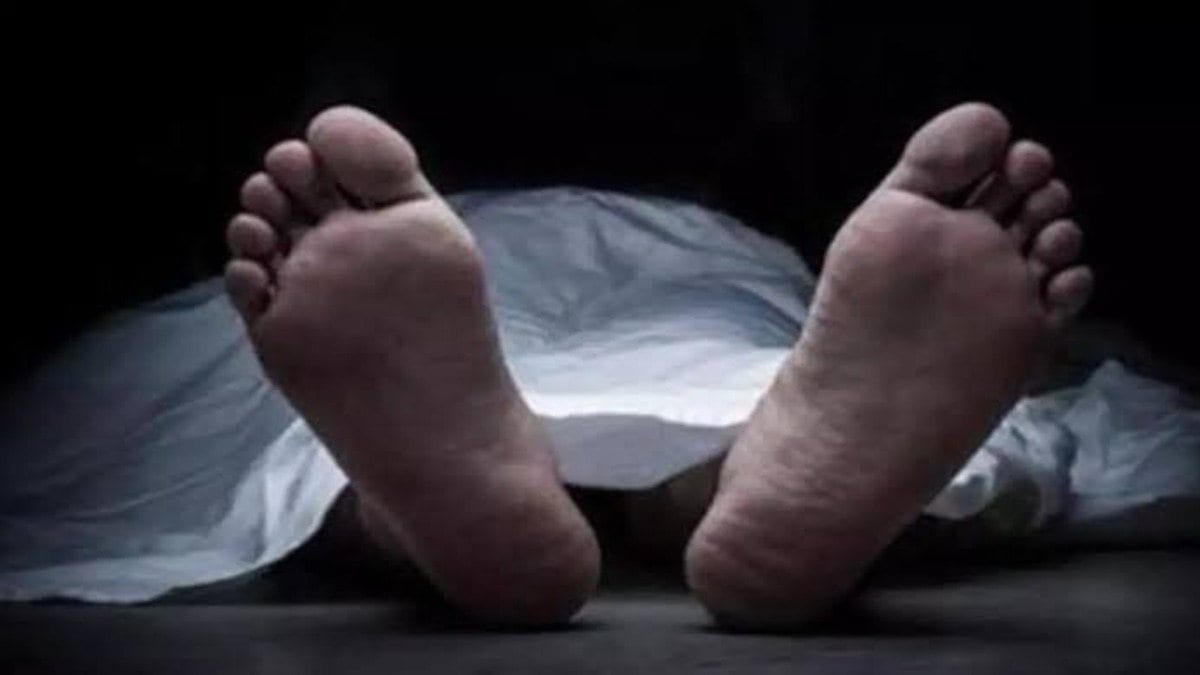 RANCHI: जारागोड़ा चट्टान पर मिला युवक का शव, धारदार हथियार से हत्या की आशंका