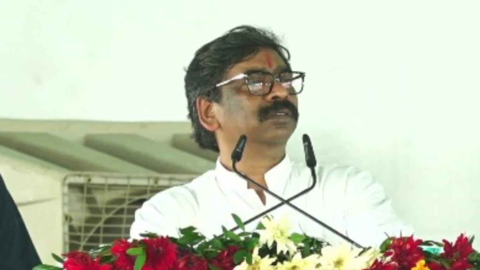 शिबू सोरेन की पुण्यतिथि पर भावुक हुए हेमंत सोरेन, पिता के मार्गदर्शन को किया याद