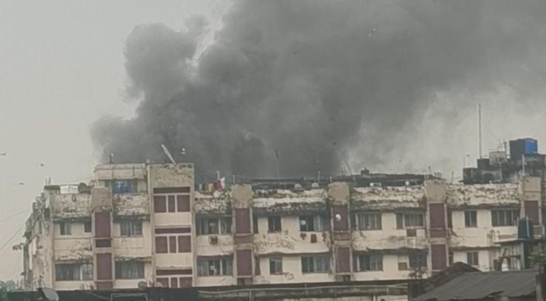 धनबाद एक बार फिर आग में झुलसने से बच गया,पढ़िए पॉश इलाके में कैसे भड़की आग