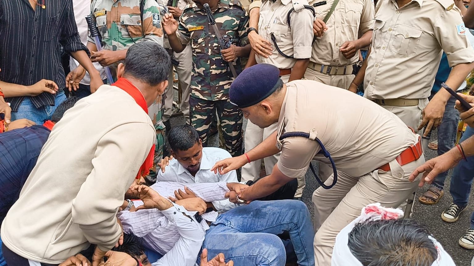 न गाली, न राजनीति....रांची छात्र आंदोलन की आखिर क्यों हो रही दिल्ली के जंतर-मंतर आंदोलन से तुलना, पढ़िए
