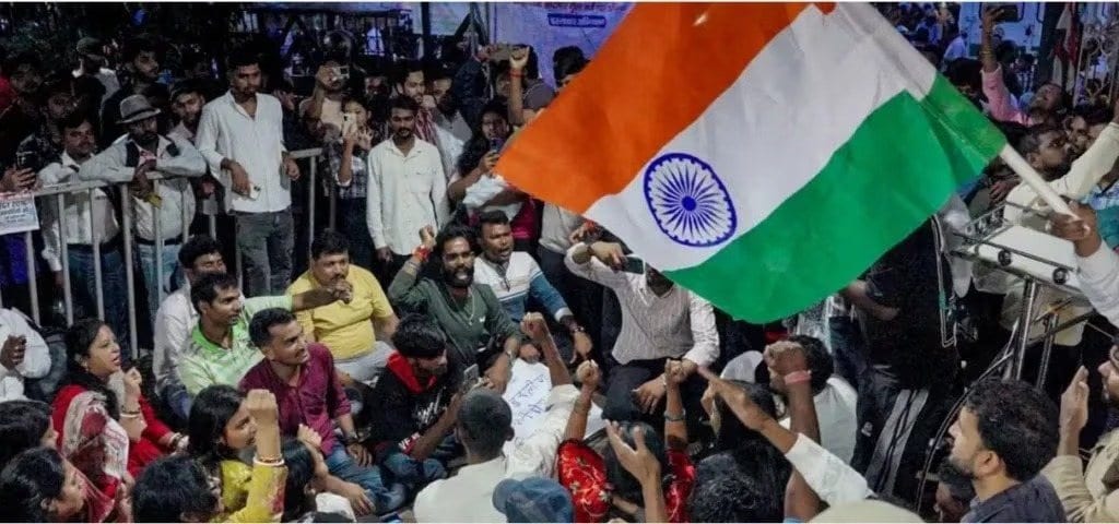 झारखंड में छात्र आंदोलन: क्या राजनीति की जंजाल में फंस जाएगा बड़ा आंदोलन,ताबड़तोड़ अरेस्टिंग क्या कर रहे इशारे