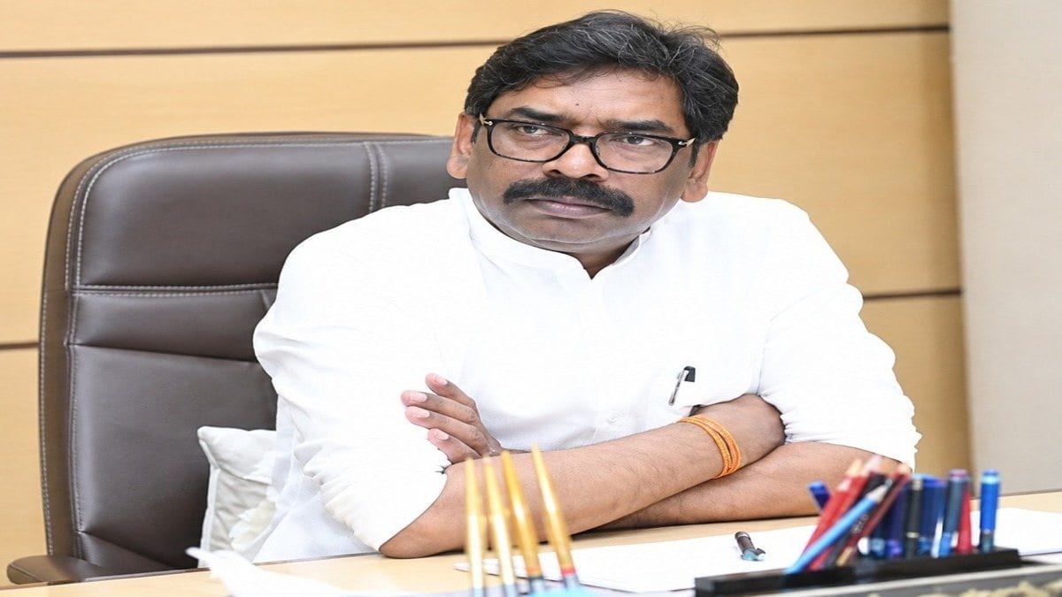 उत्तराखंड के चमोली टनल हादसे में फंसे झारखंड के मजदूर, CM हेमंत ने जारी किया हेल्पलाइन नंबर