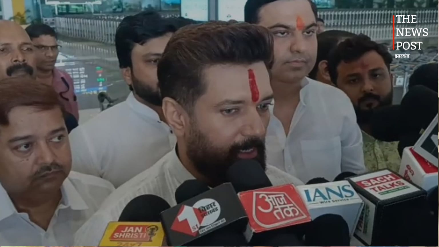 चिराग पासवान का बड़ा बयान, बोले- शराबबंदी कानून की होनी चाहिए समीक्षा, तेजस्वी पर भी साधा निशाना