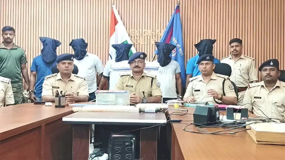 देवघर में GST अधिकारी बनकर 40.50 लाख की लूट, पुलिस ने 5 आरोपियों को किया गिरफ्तार