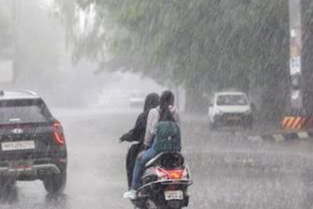Weather Alert:झारखंड में अगले 7 दिनों रहेगा साइक्लोनिक सर्कुलेशन का असर, आज 18 जिलों में भारी बारिश का अलर्ट