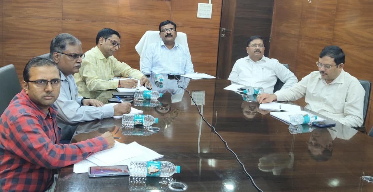 जन्म प्रमाण पत्र और वंशावली में छेड़छाड़ कर विदेशी नागरिक वोटर लिस्ट में शामिल होने की कर रहे कोशिश! चुनाव आयोग अलर्ट