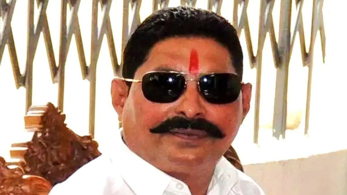 बिहार: बेढ़ना कांड के मृतकों के परिजनों से मिलने पहुंचे अनंत सिंह, आर्थिक मदद का दिया भरोसा