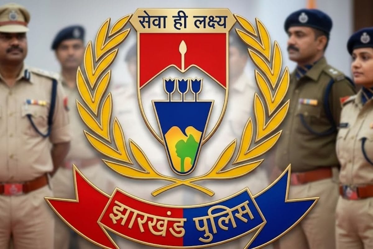 धनबाद में अड्डेबाजों पर पुलिस का शिकंजा, विशेष अभियान में 16 हिरासत में, सत्यापन शुरू