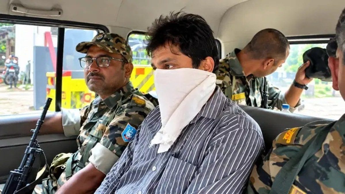 BREAKING: ACB की बड़ी कार्रवाई, राजस्व कर्मचारी सतीश प्रसाद घूस लेते रंगे हाथों गिरफ्तार